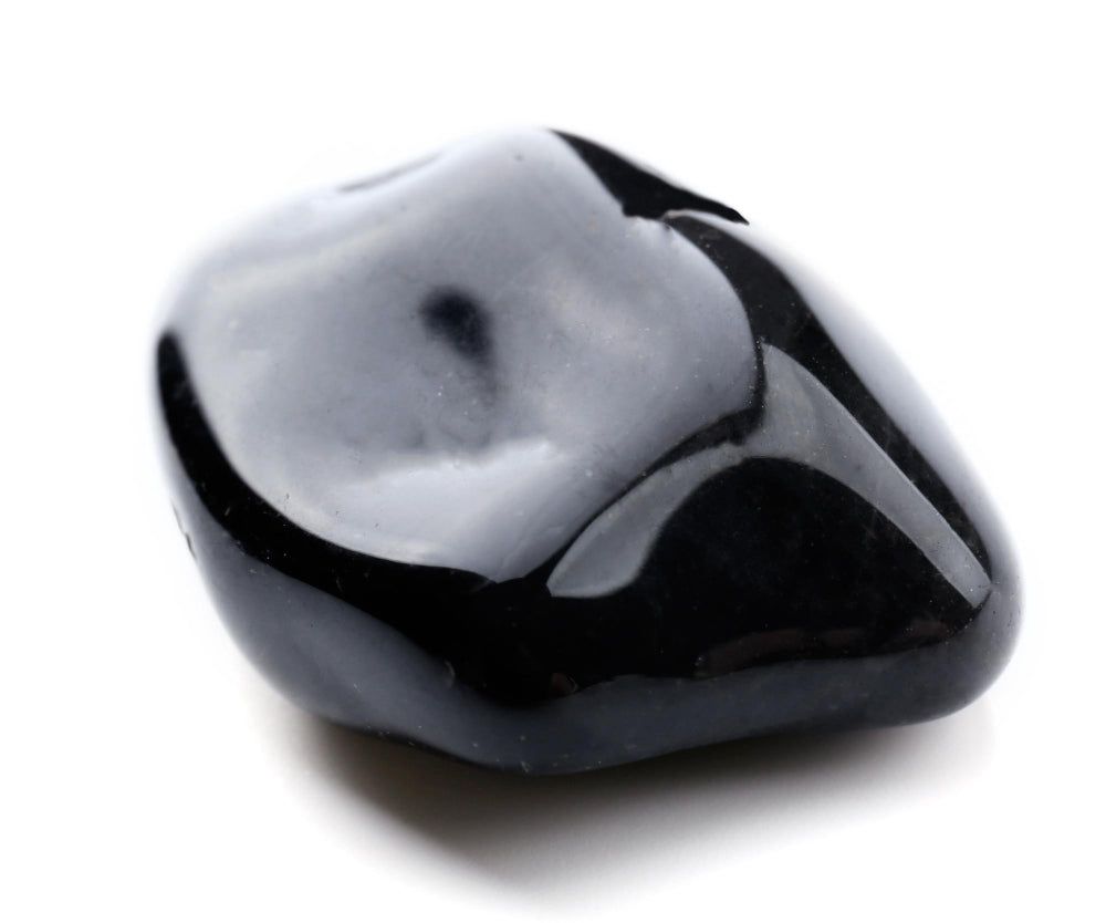 Black Onyx meaning: Healing properties, uses, and gemstone insights